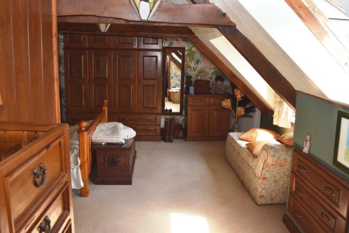 Image No.14-4 Bed House for sale