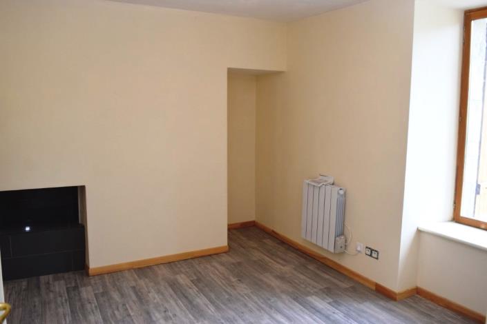 Image No.15-3 Bed House for sale