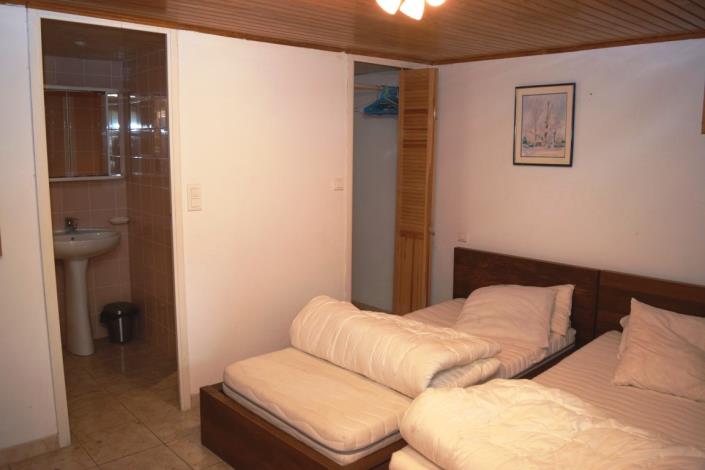 Image No.29-6 Bed House for sale