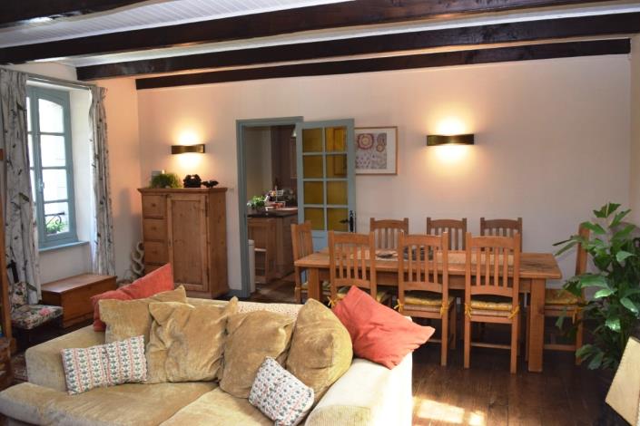 Image No.16-6 Bed House for sale