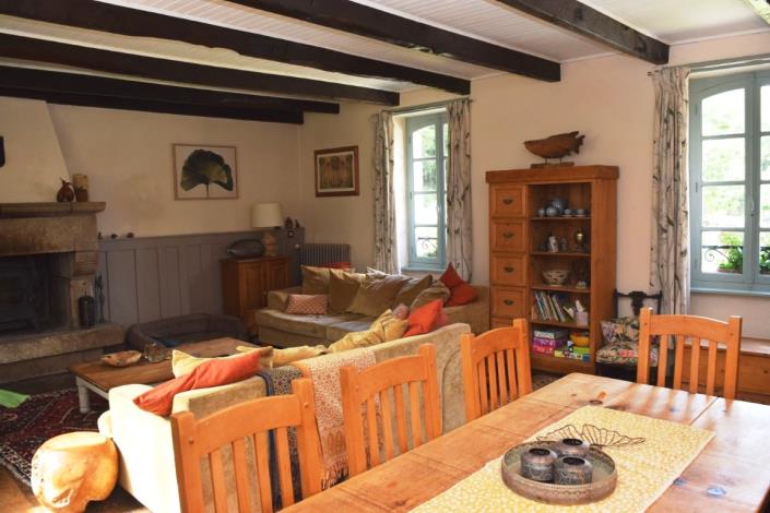 Image No.17-6 Bed House for sale