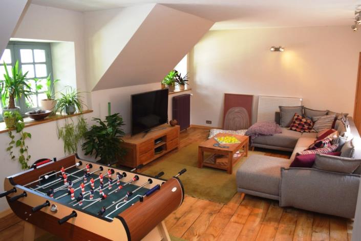 Image No.19-6 Bed House for sale