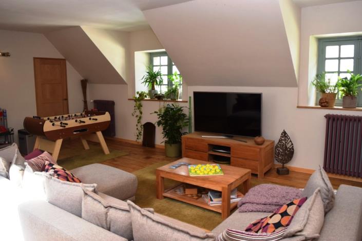 Image No.21-6 Bed House for sale