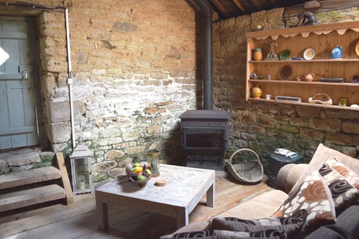 Image No.25-6 Bed House for sale