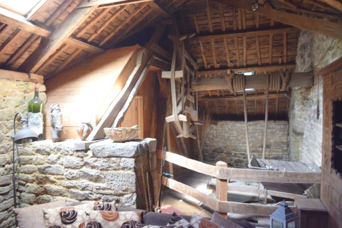 Image No.24-6 Bed House for sale