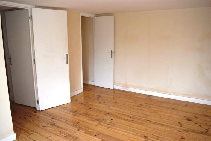 Image No.10-4 Bed House for sale