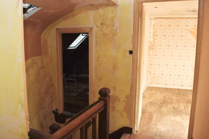 Image No.12-2 Bed House for sale