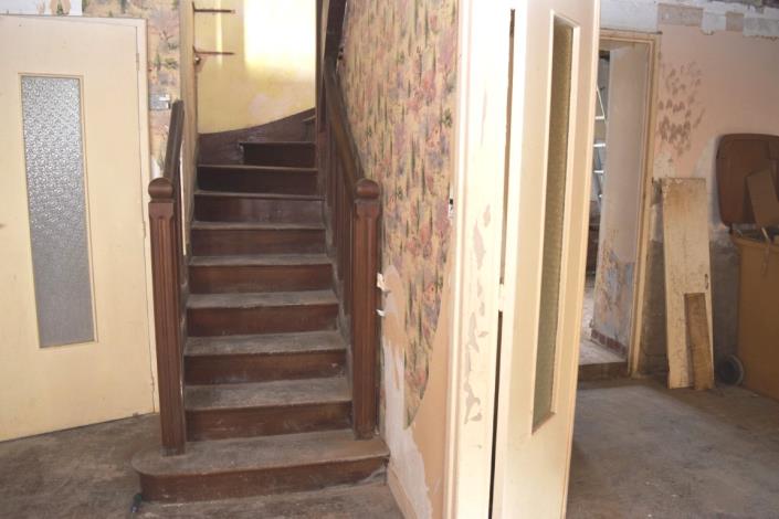 Image No.10-2 Bed House for sale