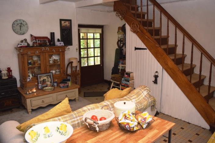 Image No.6-1 Bed House for sale