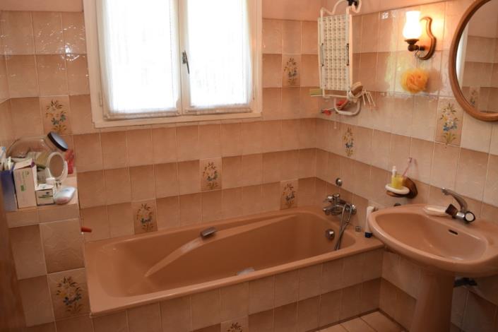 Image No.15-4 Bed House for sale