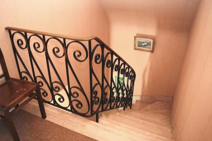 Image No.17-4 Bed House for sale