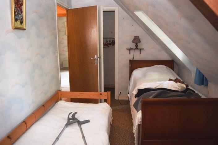 Image No.20-4 Bed House for sale