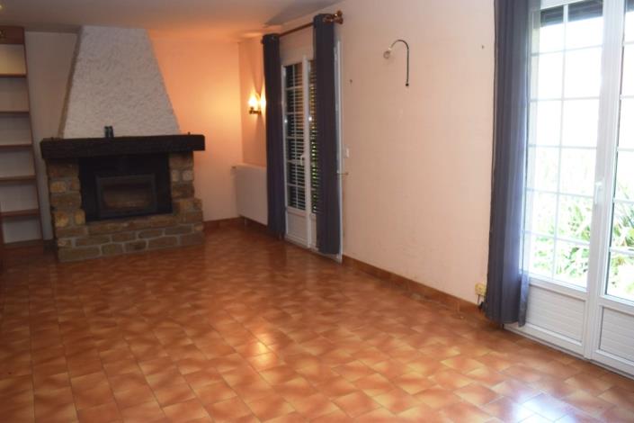 Image No.17-3 Bed House for sale