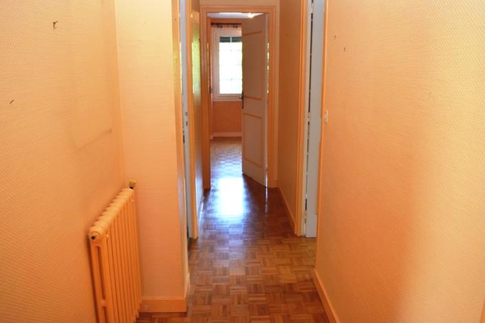 Image No.20-3 Bed House for sale