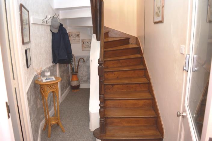 Image No.10-5 Bed House for sale