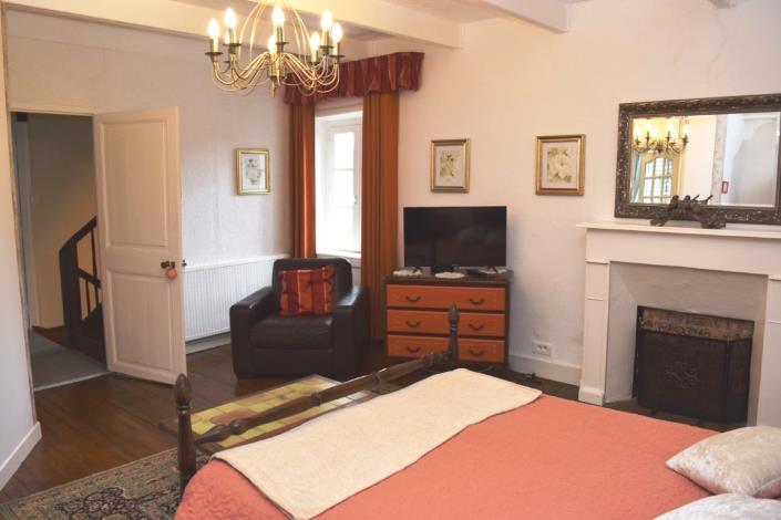 Image No.12-5 Bed House for sale