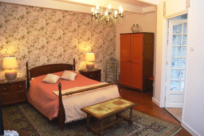 Image No.13-5 Bed House for sale