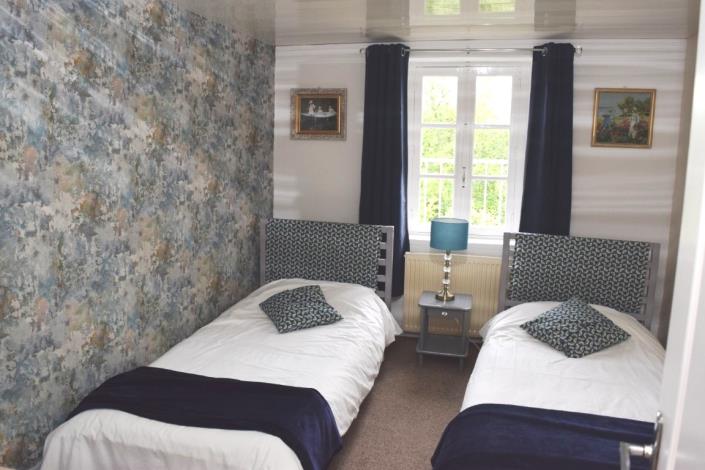 Image No.19-5 Bed House for sale