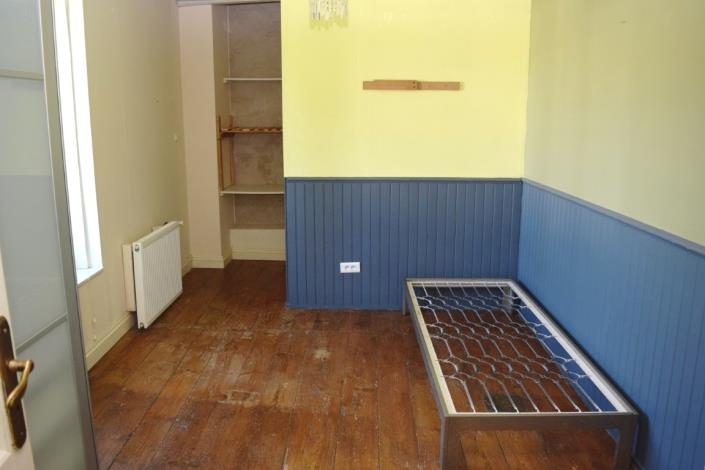 Image No.12-5 Bed House for sale