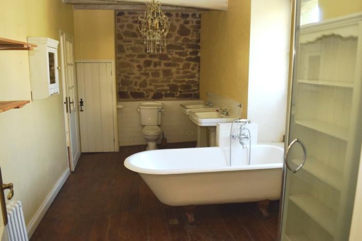 Image No.16-5 Bed House for sale