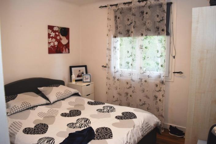 Image No.12-3 Bed House for sale