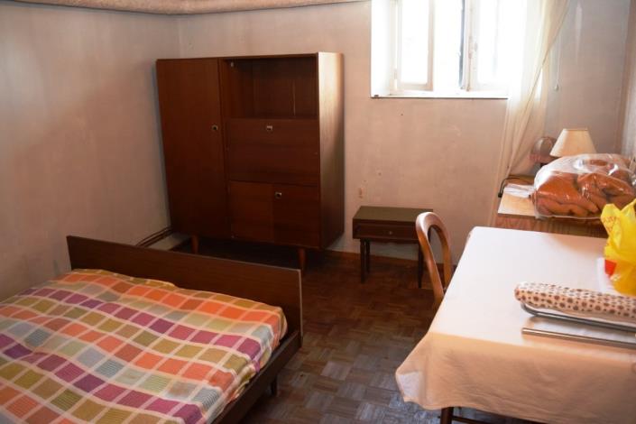 Image No.12-2 Bed House for sale