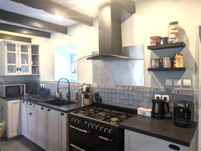 Image No.5-2 Bed House for sale