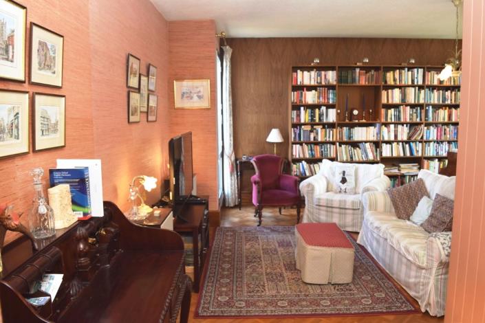 Image No.9-4 Bed House for sale