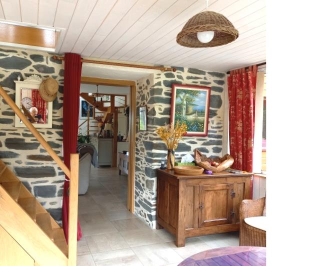 Image No.11-3 Bed House for sale