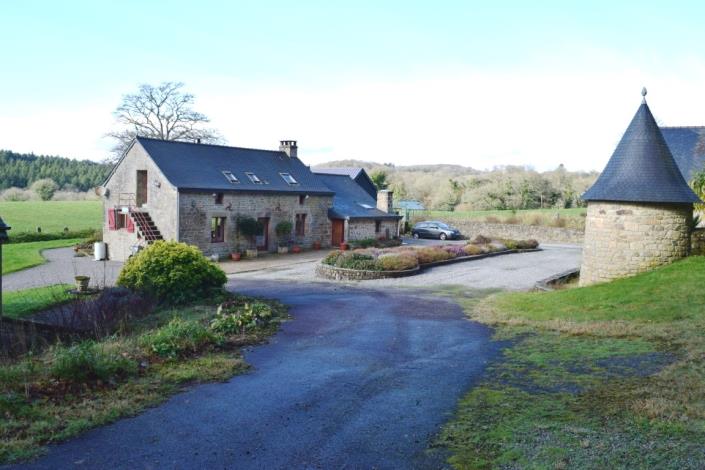 Image No.1-6 Bed House for sale
