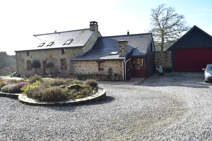 Image No.8-6 Bed House for sale