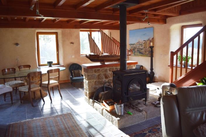 Image No.14-6 Bed House for sale