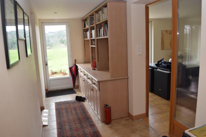 Image No.25-6 Bed House for sale