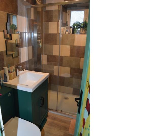 Image No.11-5 Bed House for sale