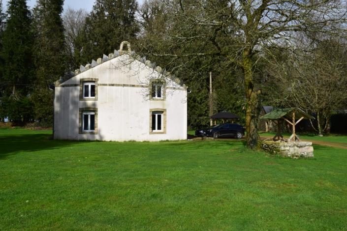 Image No.1-2 Bed House for sale