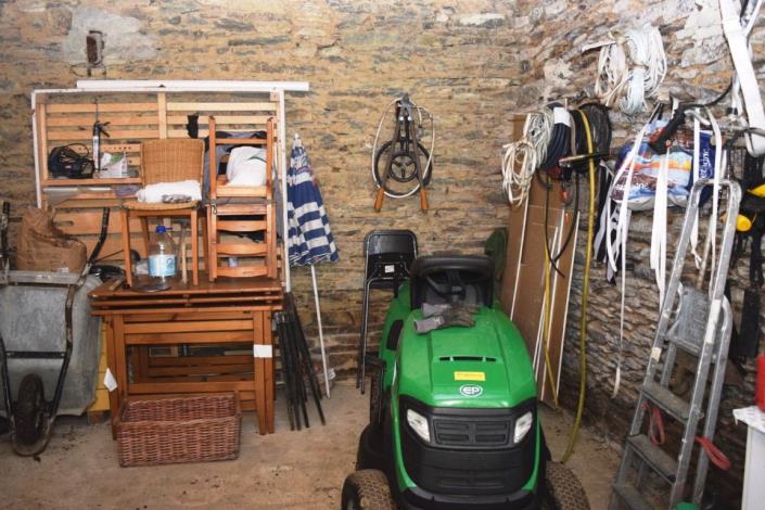 Image No.24-2 Bed House for sale