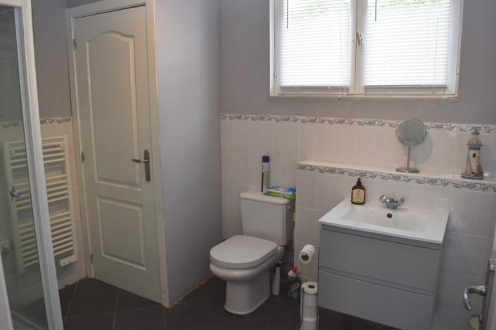 Image No.13-4 Bed House for sale