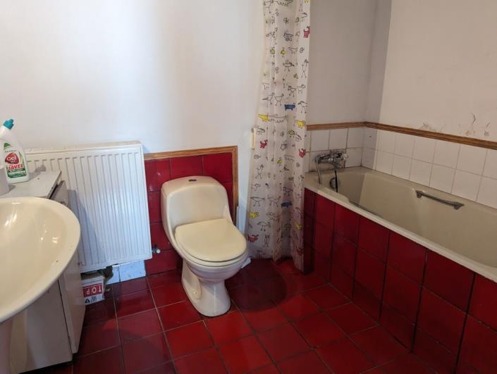 Image No.12-4 Bed House for sale