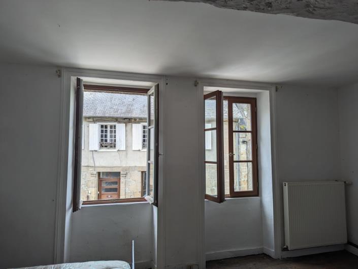 Image No.15-4 Bed House for sale