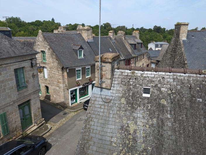 Image No.25-4 Bed House for sale