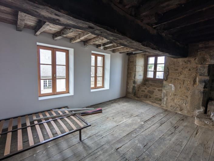 Image No.27-4 Bed House for sale