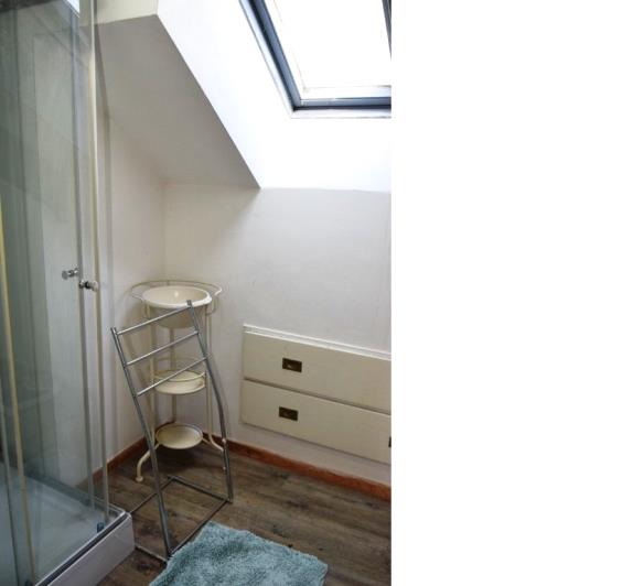 Image No.15-4 Bed House for sale