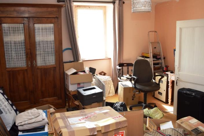 Image No.17-4 Bed House for sale