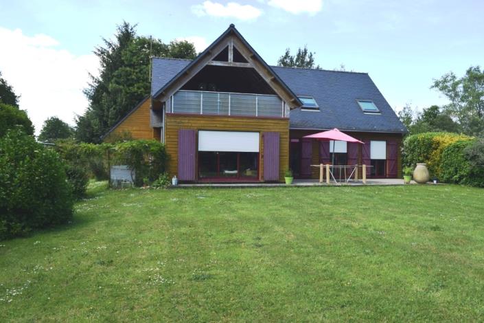 Image No.1-5 Bed House for sale