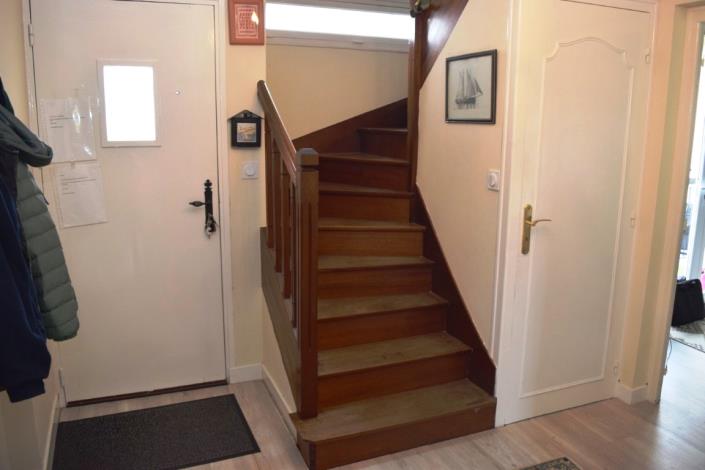 Image No.14-3 Bed House for sale