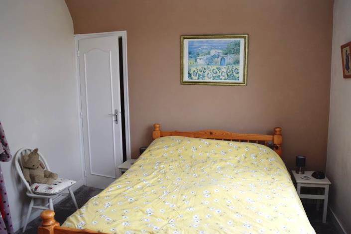 Image No.18-3 Bed House for sale