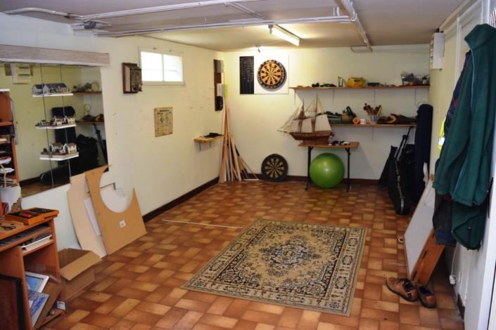 Image No.22-3 Bed House for sale