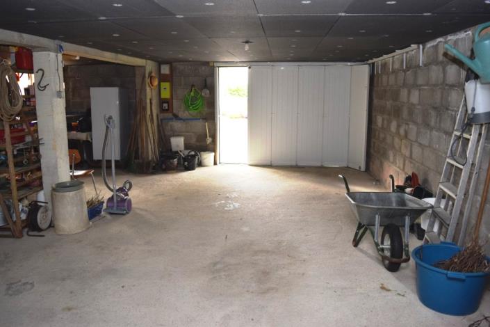 Image No.17-4 Bed House for sale