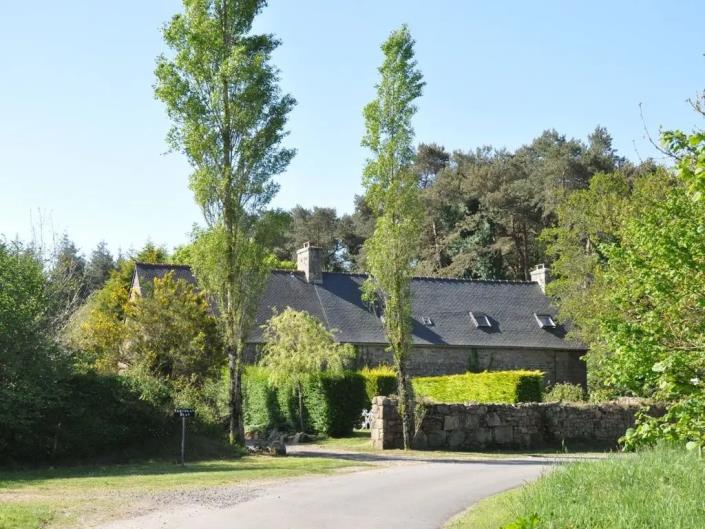 Image No.1-9 Bed Gite for sale