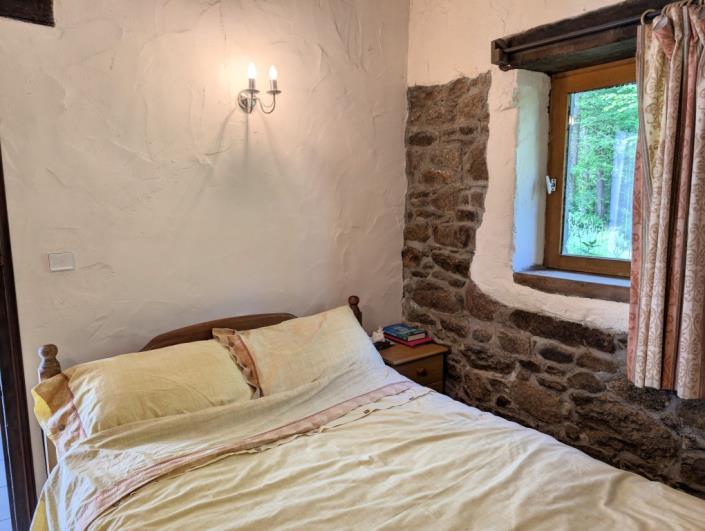 Image No.6-9 Bed Gite for sale